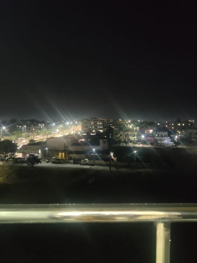 Hotel Hariram Tower Wardha Buitenkant foto