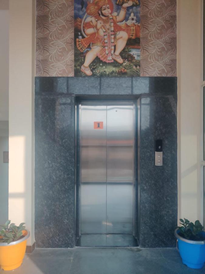 Hotel Hariram Tower Wardha Buitenkant foto