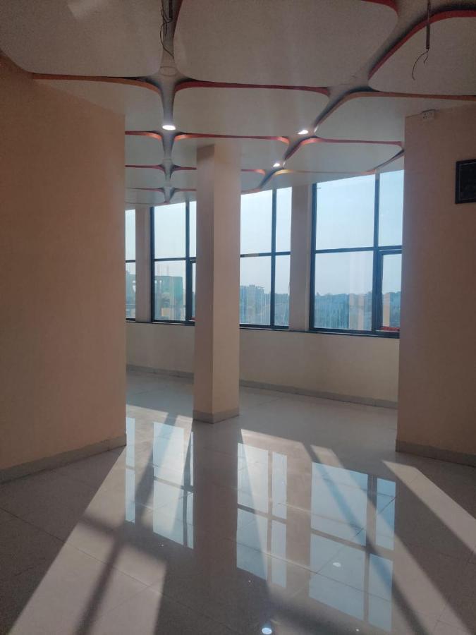 Hotel Hariram Tower Wardha Buitenkant foto