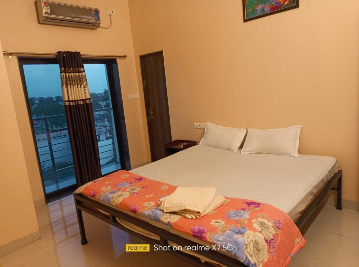 Hotel Hariram Tower Wardha Buitenkant foto